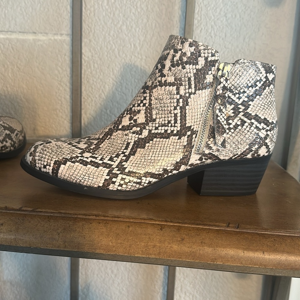 New! Snakeskin Ankle Boots - Picture 7 of 12